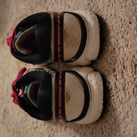 Brooks Ghost 11 - Picture 3 of 8